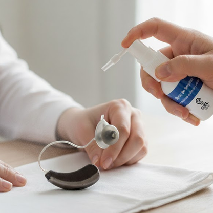 Spray de Limpieza con Cepillo para audífonos 30ml